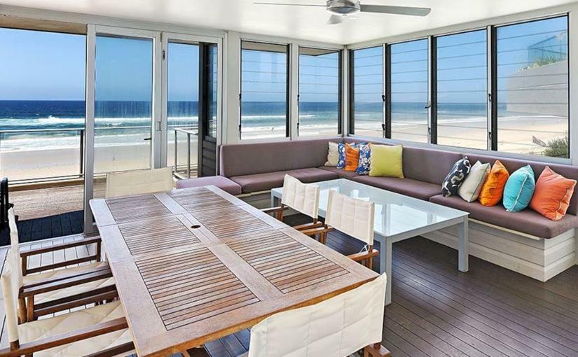 Beachfront Beauty! Gold Coast Esterno foto