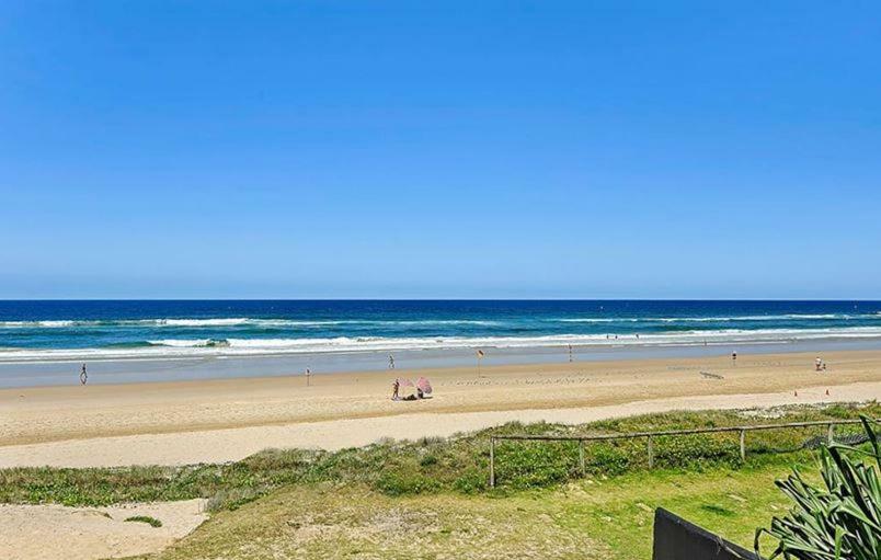 Beachfront Beauty! Gold Coast Esterno foto